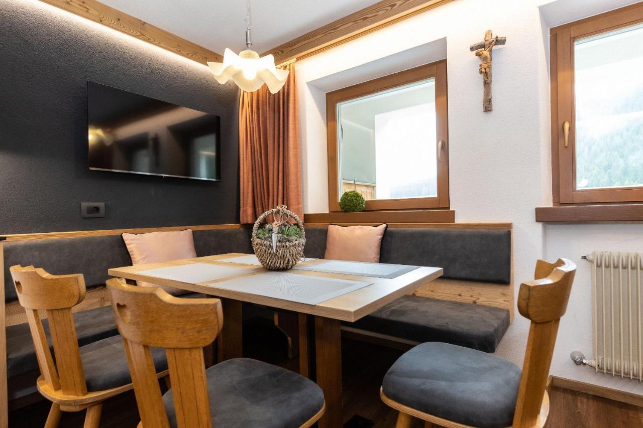 Ciasa Rosra Apartment ลาวิลลา ภายนอก รูปภาพ